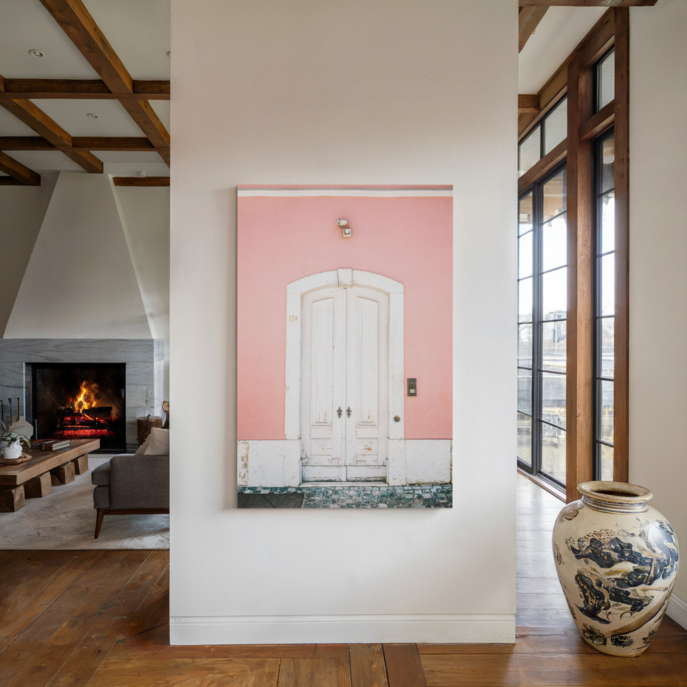 Leinwandbild - The white door Lisbon am Kamin
