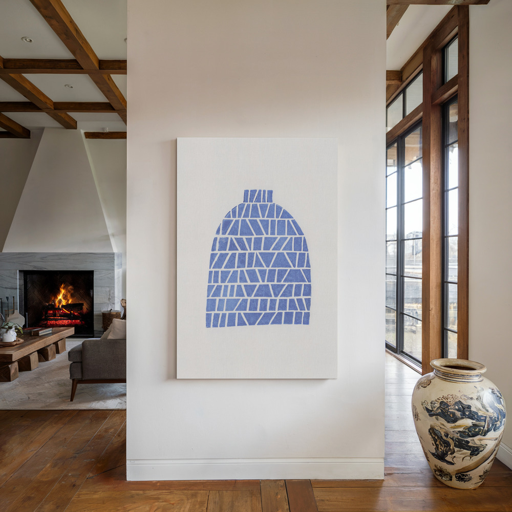 Lienzo - Linocut Vase #5 junto a la chimenea