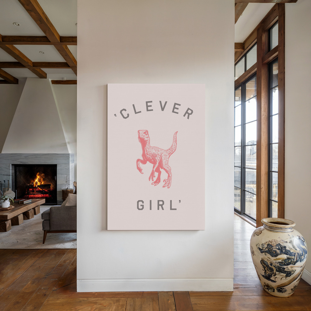 Lienzo - Clever Girl junto a la chimenea