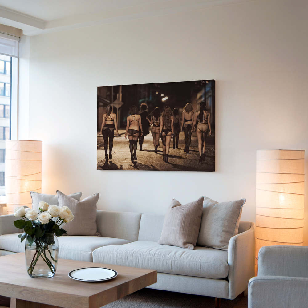 Toile - STREET WOMEN dans le salon